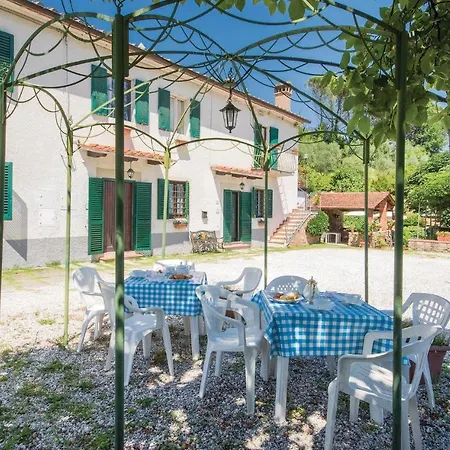 Holiday home Linda *